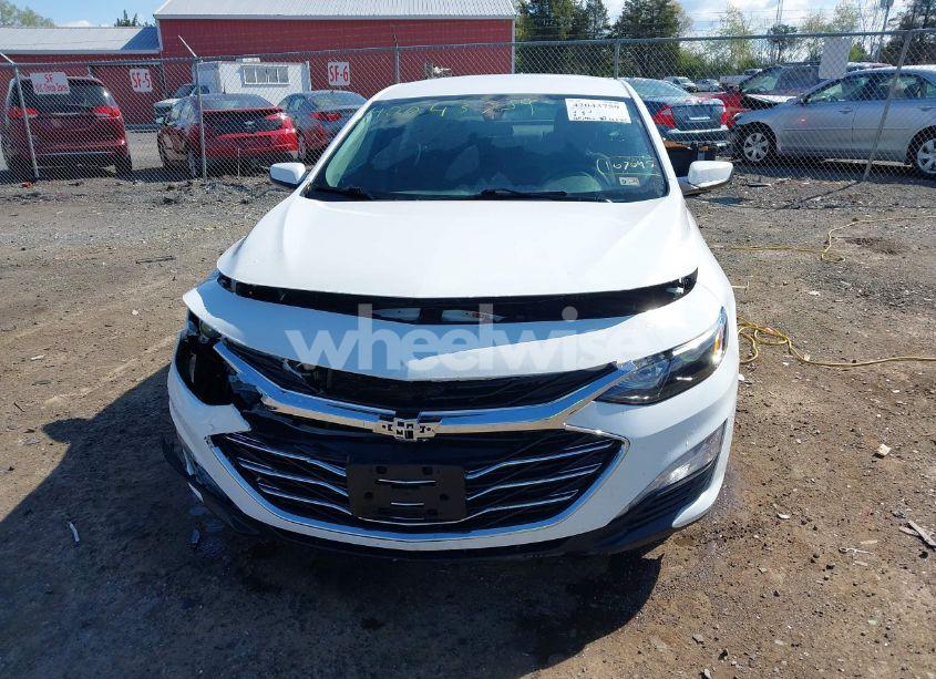 Photo 12 of 2019 Chevrolet Malibu LT (VIN 1G1ZD5ST2KF167095)