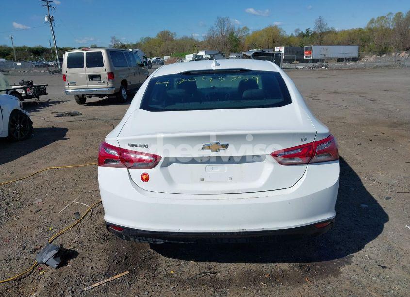 Photo 16 of 2019 Chevrolet Malibu LT (VIN 1G1ZD5ST2KF167095)