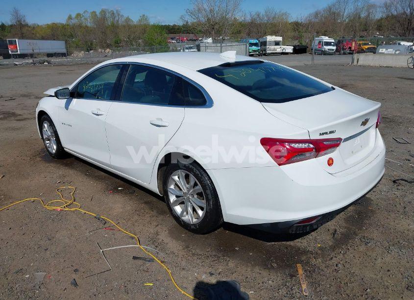 Photo 3 of 2019 Chevrolet Malibu LT (VIN 1G1ZD5ST2KF167095)
