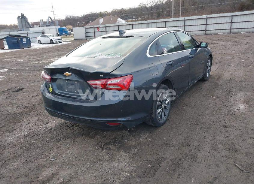 Photo 4 of 2019 Chevrolet Malibu LT (VIN 1G1ZD5ST2KF167985)