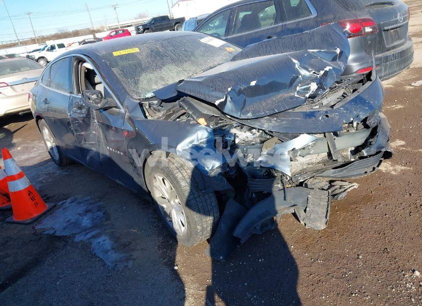 2019 Chevrolet Malibu LT (VIN 1G1ZD5ST2KF169896) main photo