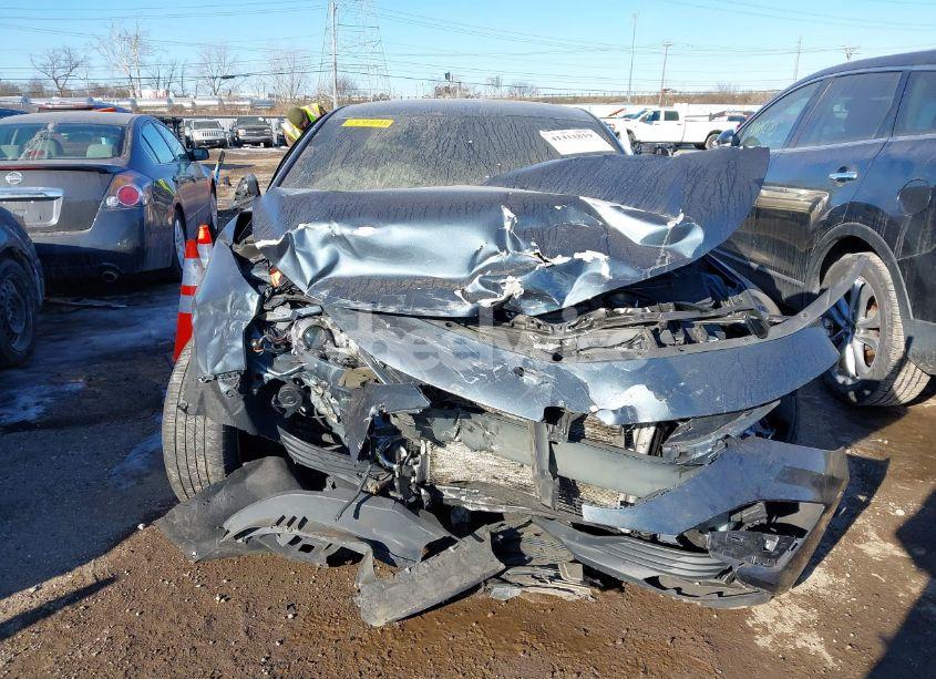 Photo 11 of 2019 Chevrolet Malibu LT (VIN 1G1ZD5ST2KF169896)