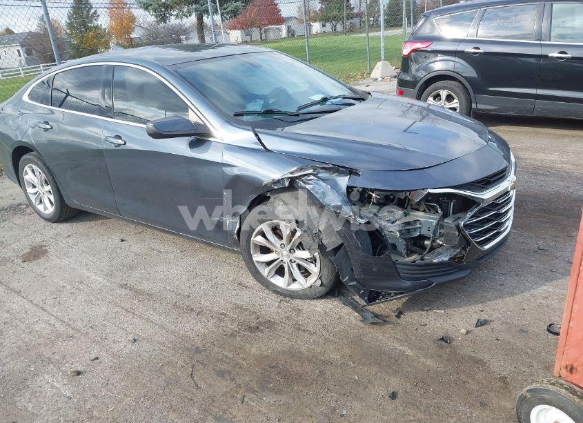 2019 Chevrolet Malibu LT (VIN 1G1ZD5ST2KF172085) main photo