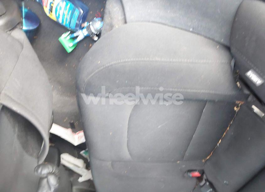 Photo 8 of 2019 Chevrolet Malibu LT (VIN 1G1ZD5ST2KF172085)