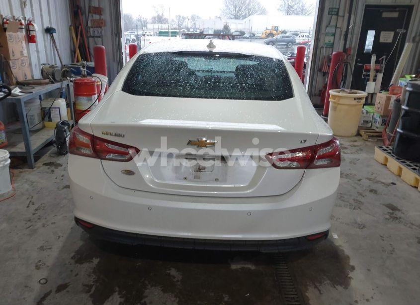 Photo 16 of 2019 Chevrolet Malibu LT (VIN 1G1ZD5ST2KF186911)