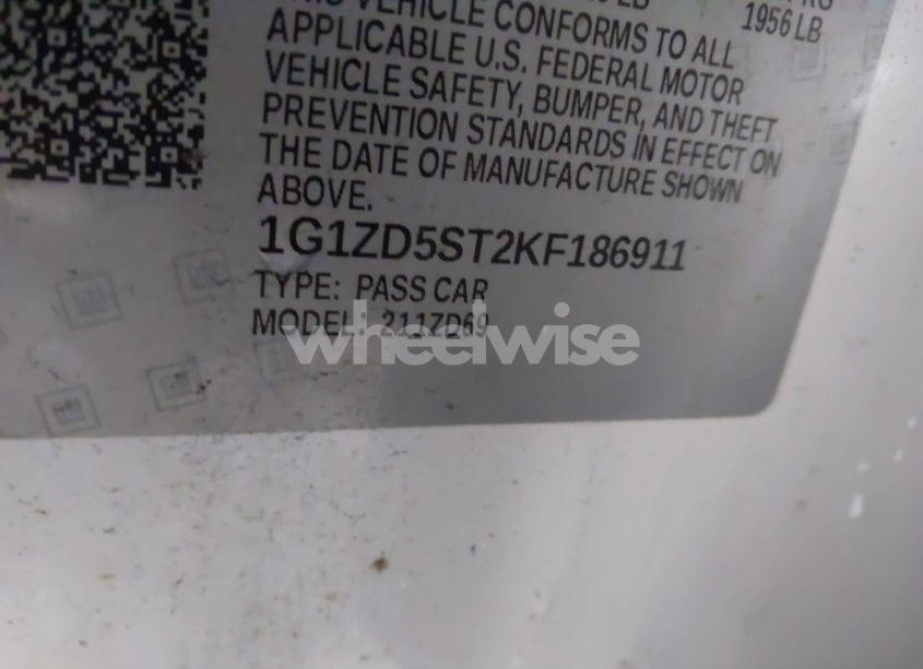 Photo 9 of 2019 Chevrolet Malibu LT (VIN 1G1ZD5ST2KF186911)