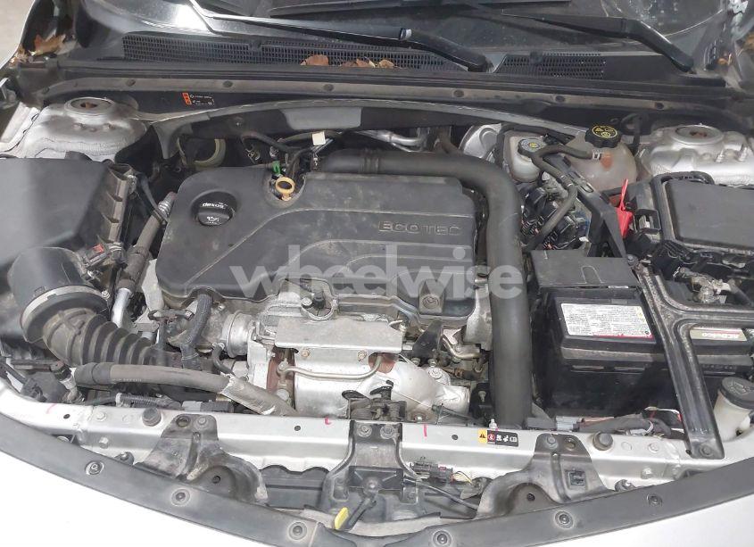 Photo 10 of 2019 Chevrolet Malibu LT (VIN 1G1ZD5ST2KF189212)