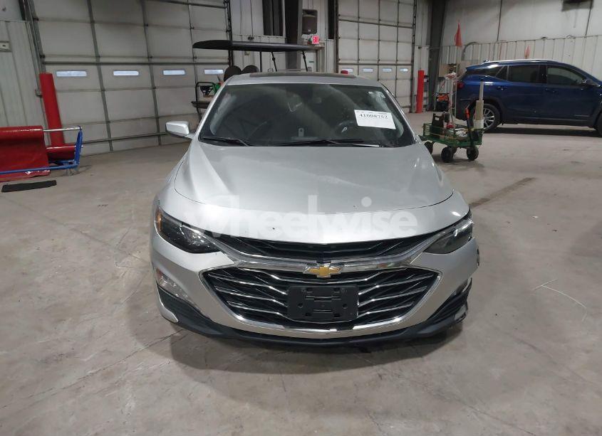 Photo 12 of 2019 Chevrolet Malibu LT (VIN 1G1ZD5ST2KF189212)