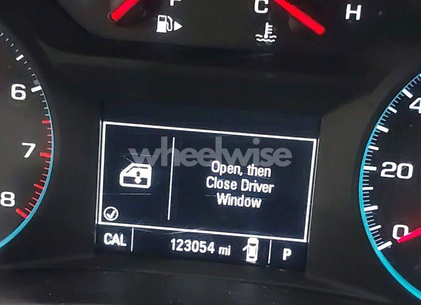 Photo 15 of 2019 Chevrolet Malibu LT (VIN 1G1ZD5ST2KF189212)