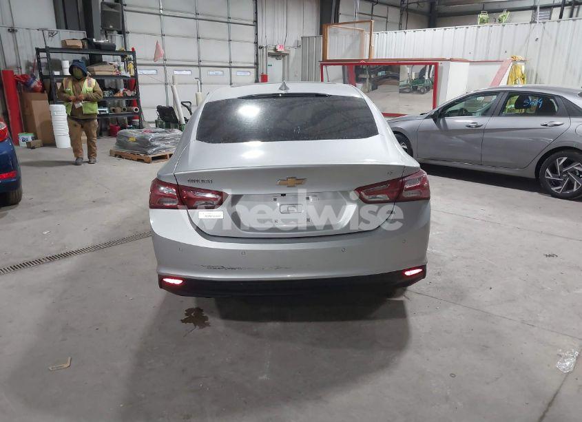 Photo 16 of 2019 Chevrolet Malibu LT (VIN 1G1ZD5ST2KF189212)