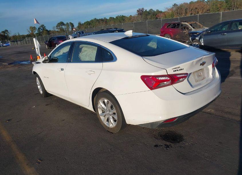Photo 3 of 2020 Chevrolet Malibu FWD LT (VIN 1G1ZD5ST2LF003833)