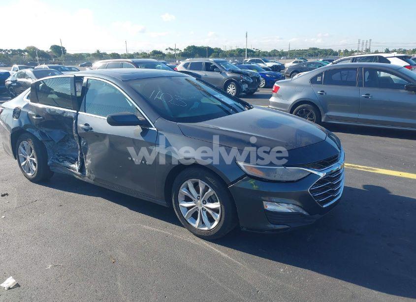 2020 Chevrolet Malibu FWD LT (VIN 1G1ZD5ST2LF009860) main photo