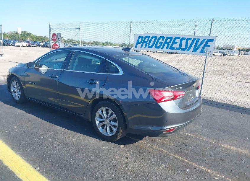 Photo 3 of 2020 Chevrolet Malibu FWD LT (VIN 1G1ZD5ST2LF009860)