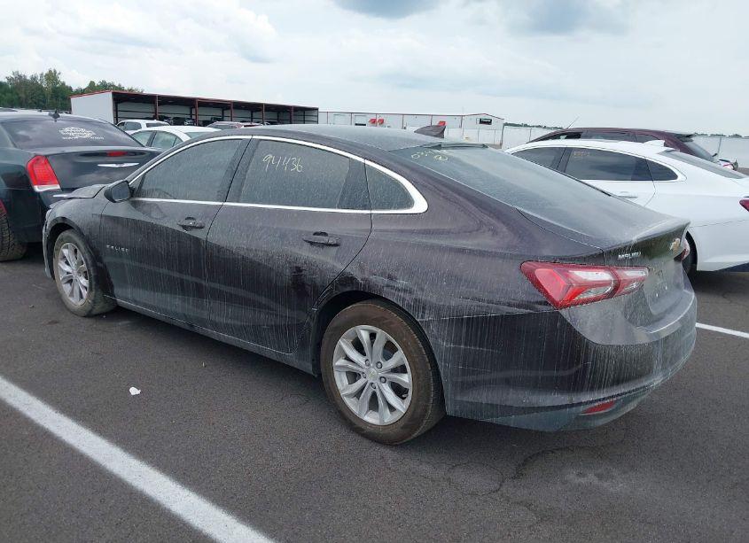 Photo 3 of 2020 Chevrolet Malibu FWD LT (VIN 1G1ZD5ST2LF034421)