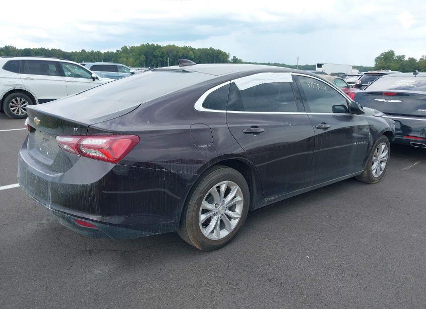 Photo 4 of 2020 Chevrolet Malibu FWD LT (VIN 1G1ZD5ST2LF034421)