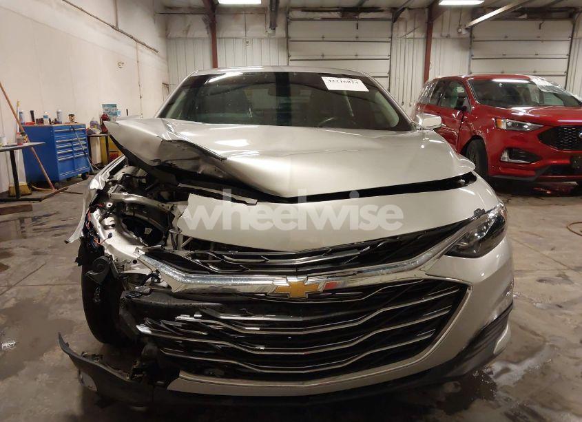 Photo 12 of 2020 Chevrolet Malibu FWD LT (VIN 1G1ZD5ST2LF050117)