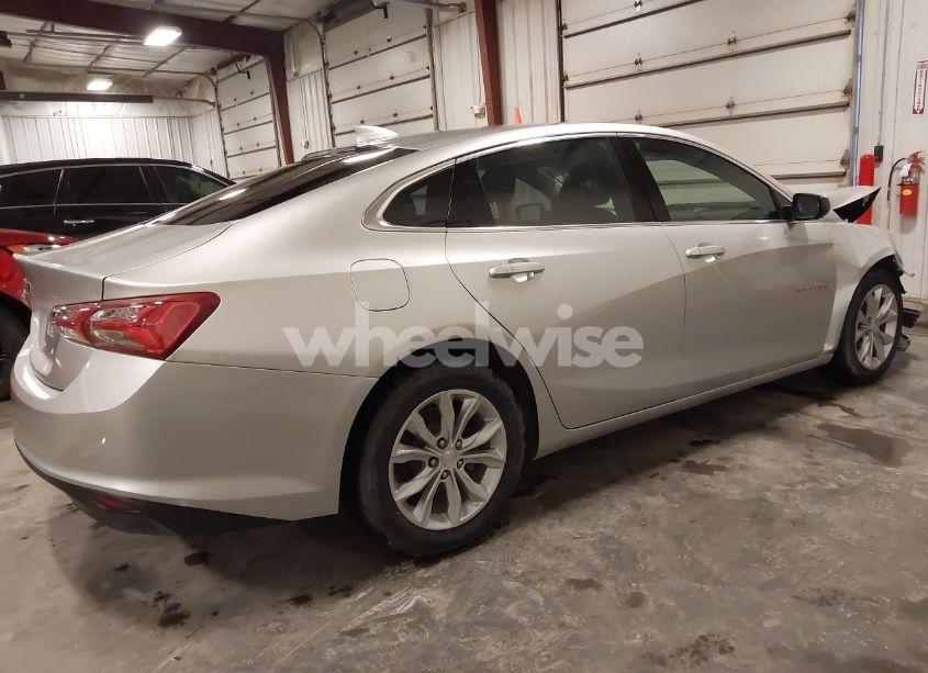 Photo 4 of 2020 Chevrolet Malibu FWD LT (VIN 1G1ZD5ST2LF050117)