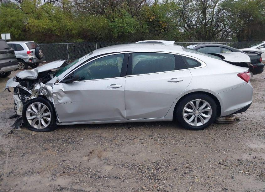 Photo 15 of 2020 Chevrolet Malibu FWD LT (VIN 1G1ZD5ST2LF052899)