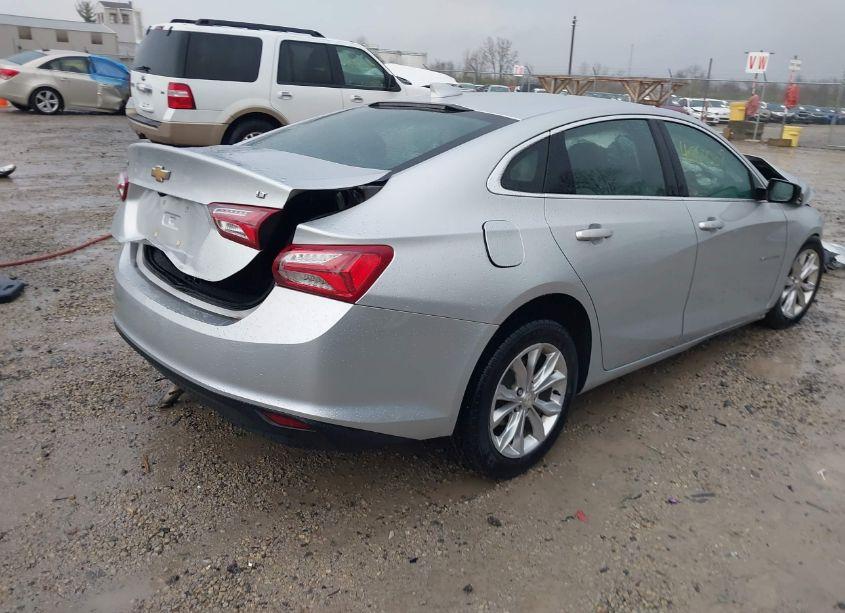 Photo 4 of 2020 Chevrolet Malibu FWD LT (VIN 1G1ZD5ST2LF052899)