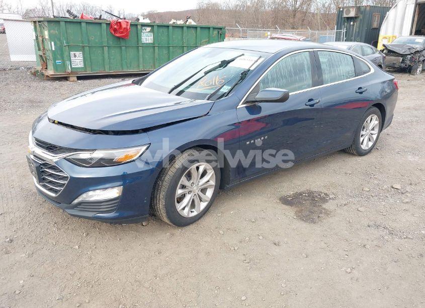 Photo 2 of 2020 Chevrolet Malibu FWD LT (VIN 1G1ZD5ST2LF055933)
