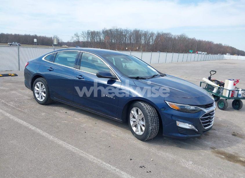 2020 Chevrolet Malibu FWD LT (VIN 1G1ZD5ST2LF059657) main photo