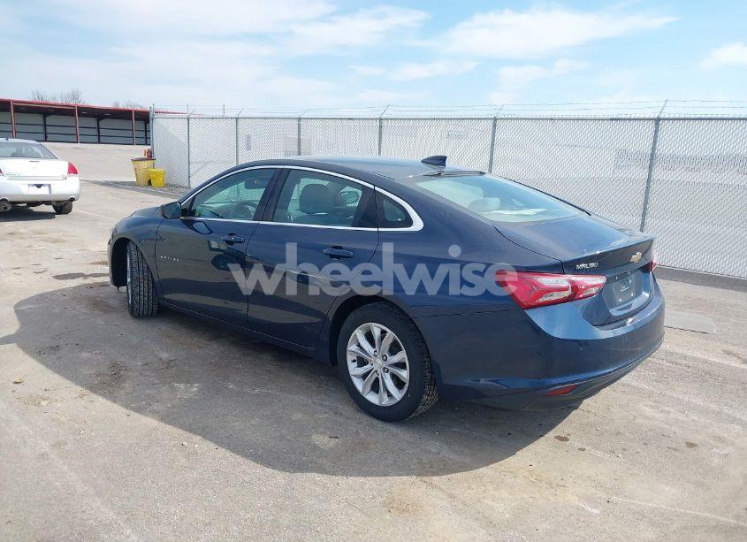 Photo 3 of 2020 Chevrolet Malibu FWD LT (VIN 1G1ZD5ST2LF059657)