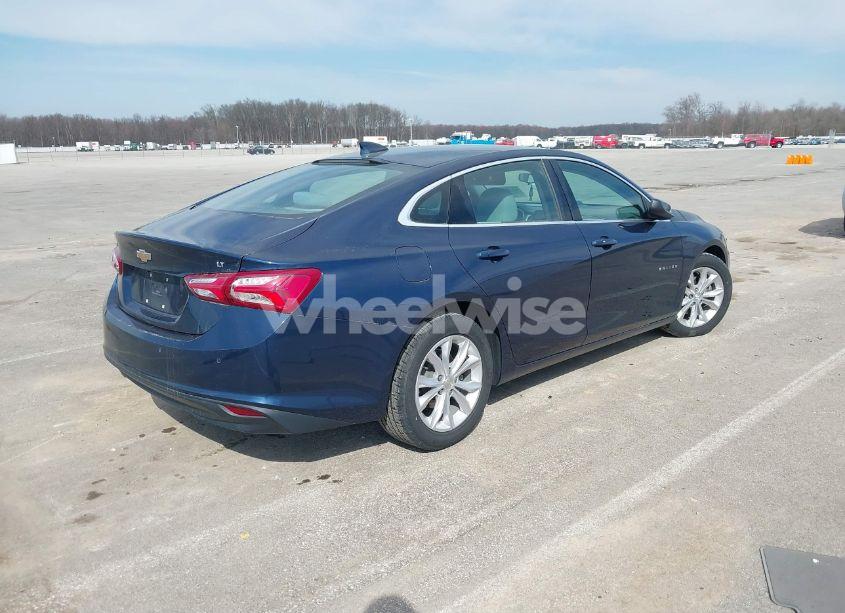 Photo 4 of 2020 Chevrolet Malibu FWD LT (VIN 1G1ZD5ST2LF059657)