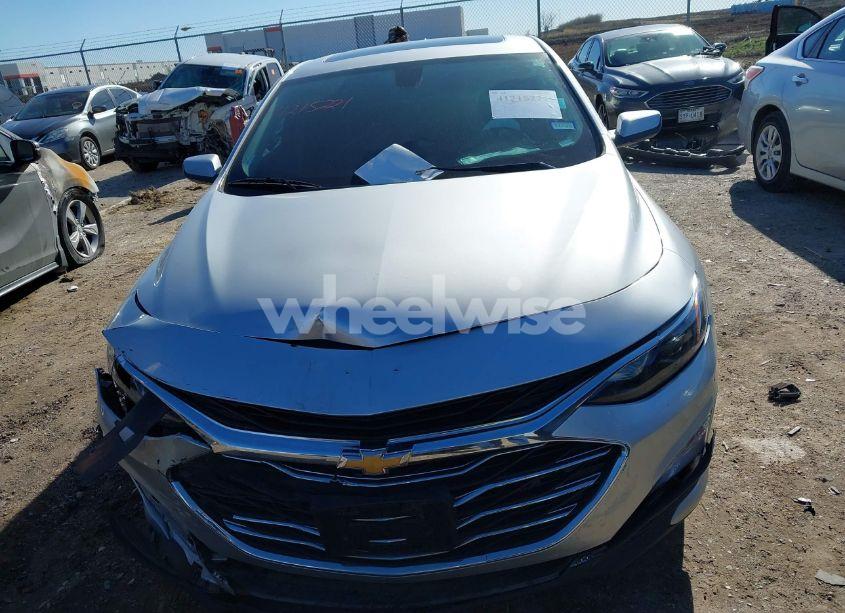 Photo 12 of 2020 Chevrolet Malibu FWD LT (VIN 1G1ZD5ST2LF063191)