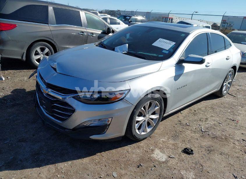 Photo 2 of 2020 Chevrolet Malibu FWD LT (VIN 1G1ZD5ST2LF063191)