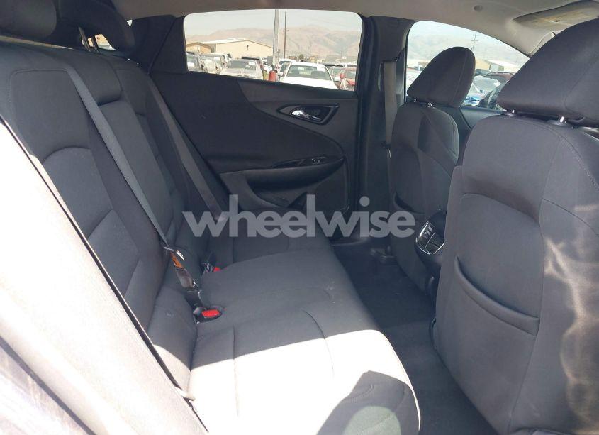 Photo 8 of 2020 Chevrolet Malibu FWD LT (VIN 1G1ZD5ST2LF066446)