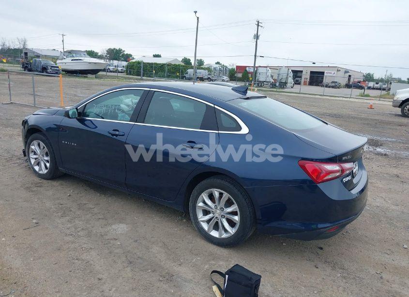 Photo 3 of 2020 Chevrolet Malibu FWD LT (VIN 1G1ZD5ST2LF066835)