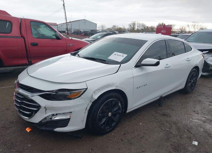 Photo 2 of 2020 Chevrolet Malibu FWD LT (VIN 1G1ZD5ST2LF068150)