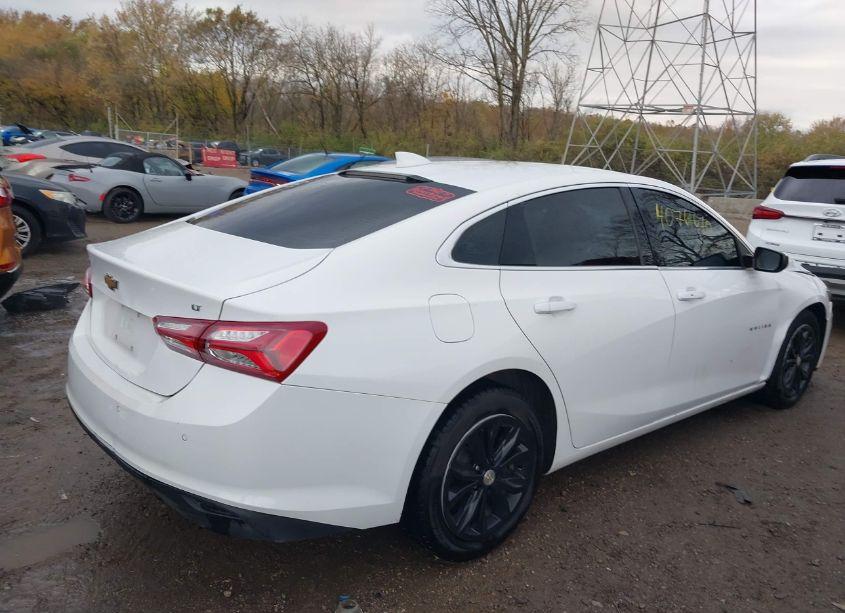 Photo 4 of 2020 Chevrolet Malibu FWD LT (VIN 1G1ZD5ST2LF068150)