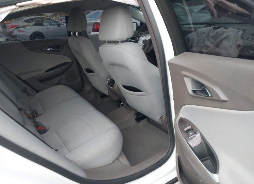 Photo 8 of 2020 Chevrolet Malibu FWD LT (VIN 1G1ZD5ST2LF068150)