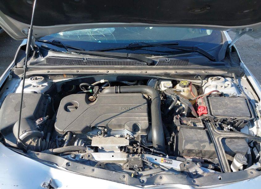 Photo 10 of 2020 Chevrolet Malibu FWD LT (VIN 1G1ZD5ST2LF081240)