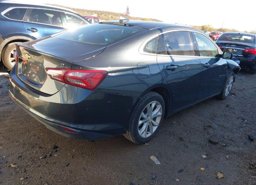 Photo 4 of 2020 Chevrolet Malibu FWD LT (VIN 1G1ZD5ST2LF085689)