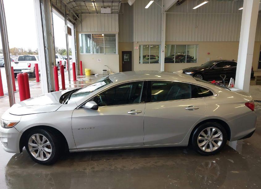 Photo 15 of 2020 Chevrolet Malibu FWD LT (VIN 1G1ZD5ST2LF095137)