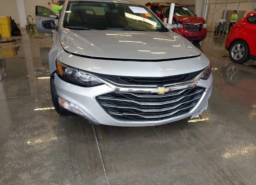 Photo 6 of 2020 Chevrolet Malibu FWD LT (VIN 1G1ZD5ST2LF095137)
