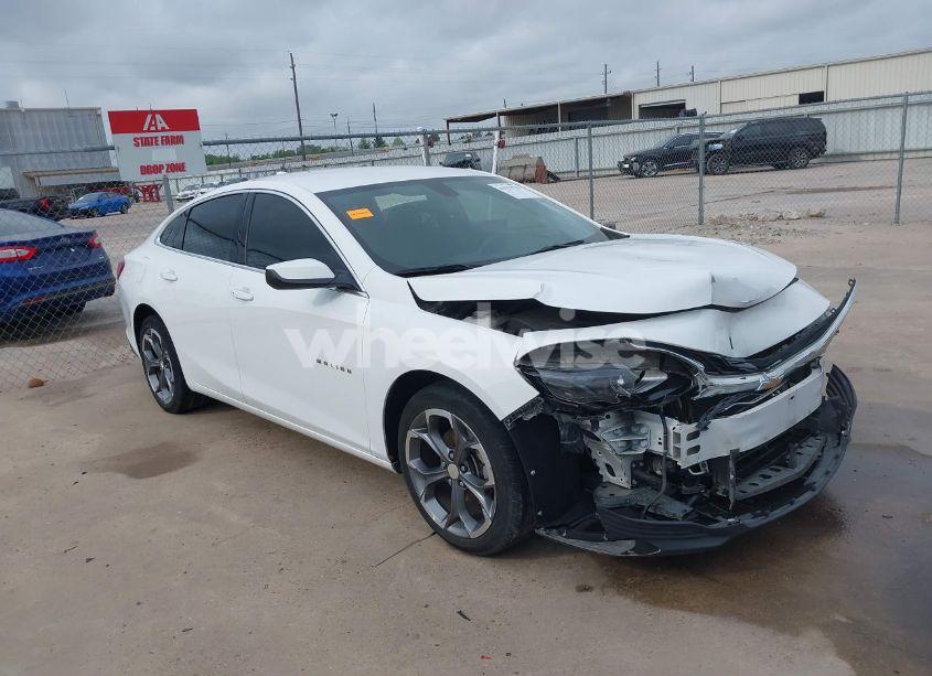 2020 Chevrolet Malibu FWD LT (VIN 1G1ZD5ST2LF101549) main photo
