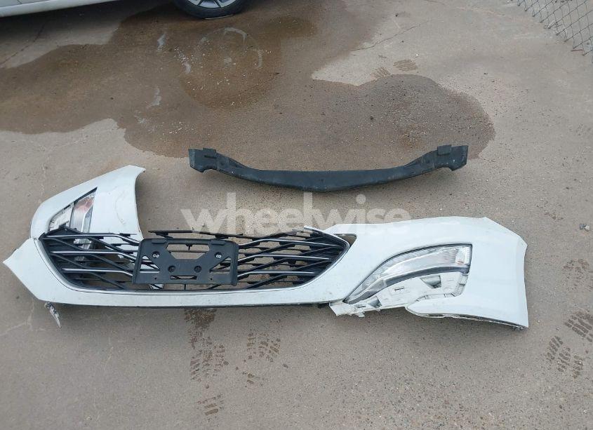 Photo 12 of 2020 Chevrolet Malibu FWD LT (VIN 1G1ZD5ST2LF101549)