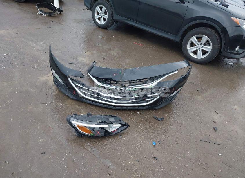 Photo 12 of 2020 Chevrolet Malibu FWD LT (VIN 1G1ZD5ST2LF102930)