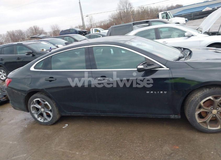 Photo 14 of 2020 Chevrolet Malibu FWD LT (VIN 1G1ZD5ST2LF102930)