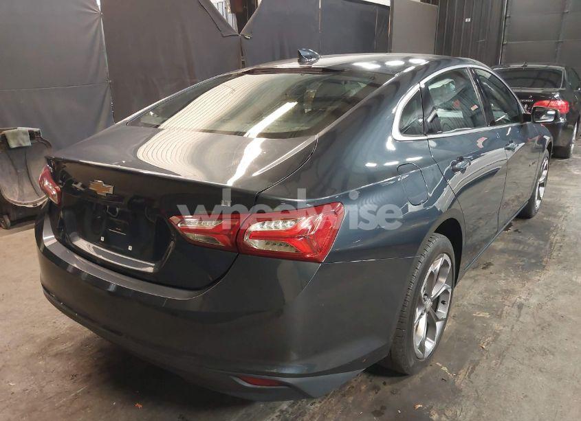Photo 4 of 2020 Chevrolet Malibu FWD LT (VIN 1G1ZD5ST2LF109022)