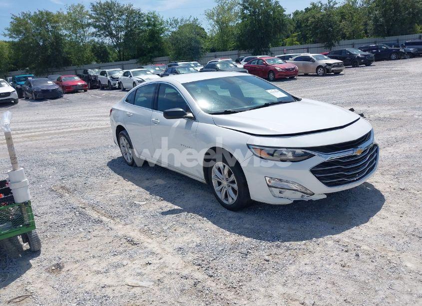 2020 Chevrolet Malibu FWD LT (VIN 1G1ZD5ST2LF112888) main photo