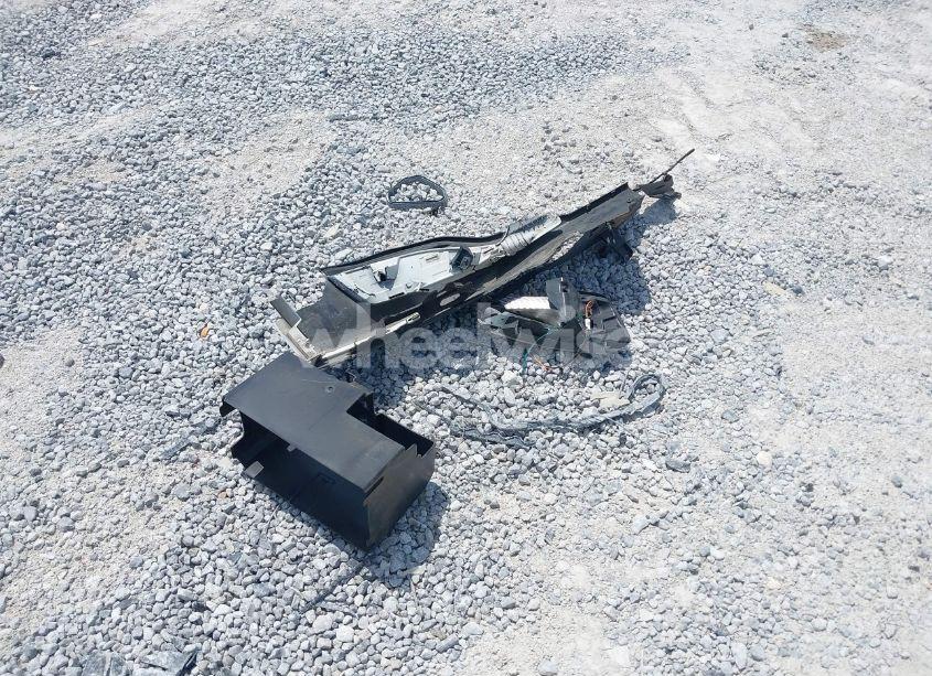 Photo 12 of 2020 Chevrolet Malibu FWD LT (VIN 1G1ZD5ST2LF112888)