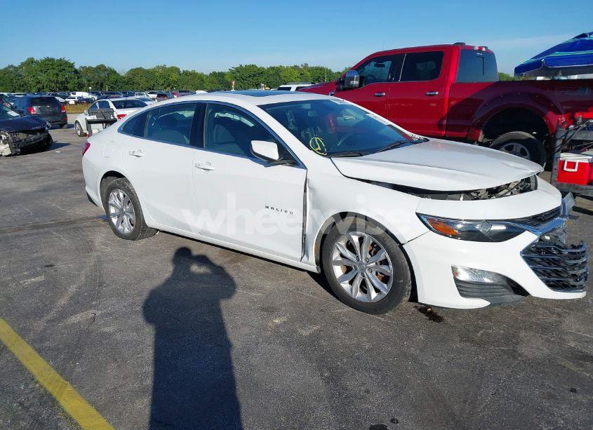 2020 Chevrolet Malibu FWD LT (VIN 1G1ZD5ST2LF125298) main photo
