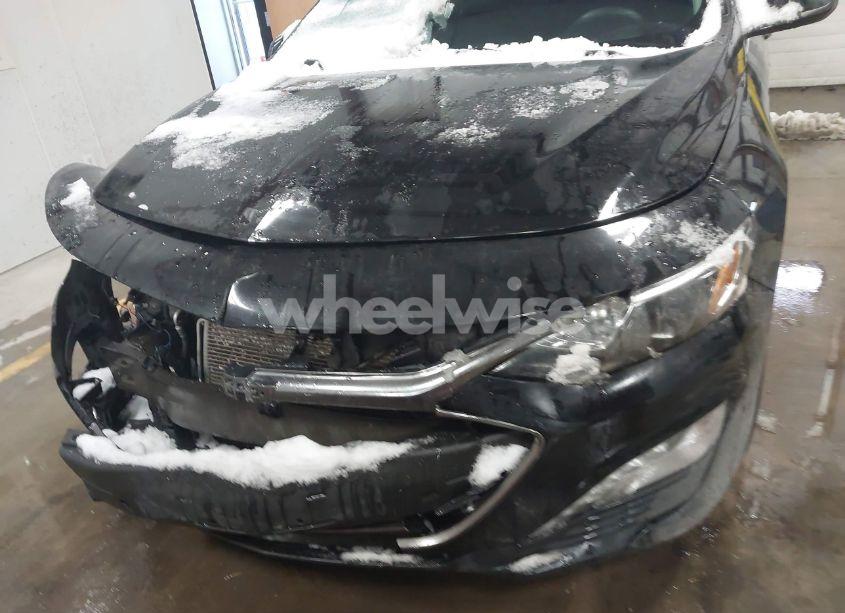 Photo 6 of 2020 Chevrolet Malibu FWD LT (VIN 1G1ZD5ST2LF142375)