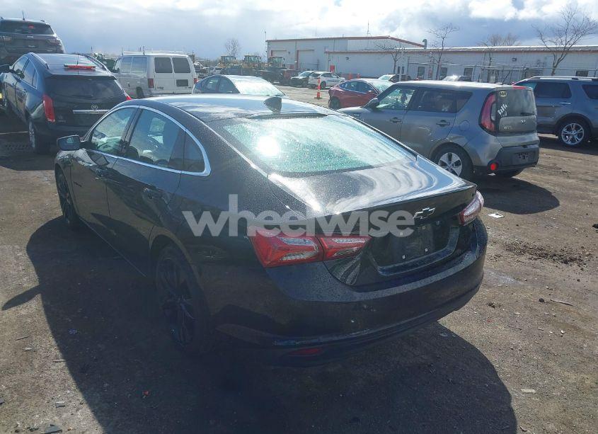 Photo 3 of 2020 Chevrolet Malibu FWD LT (VIN 1G1ZD5ST2LF145941)