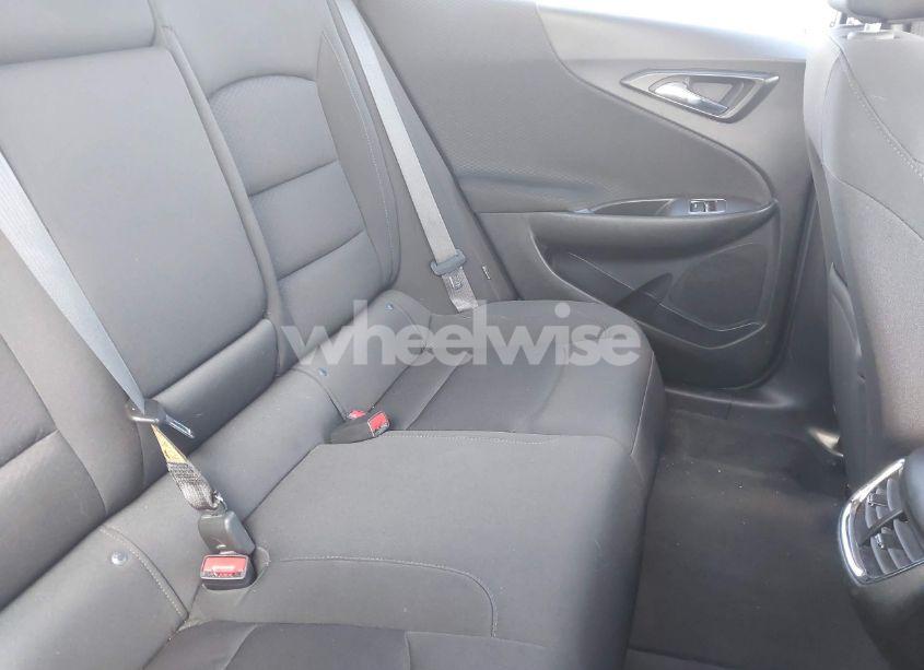 Photo 8 of 2020 Chevrolet Malibu FWD LT (VIN 1G1ZD5ST2LF145941)