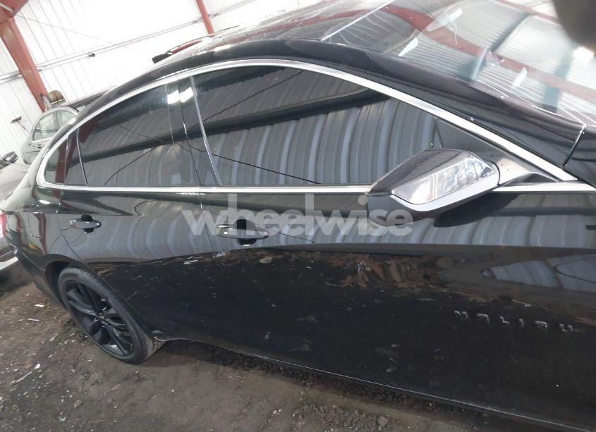 Photo 13 of 2021 Chevrolet Malibu FWD LT (VIN 1G1ZD5ST2MF004854)